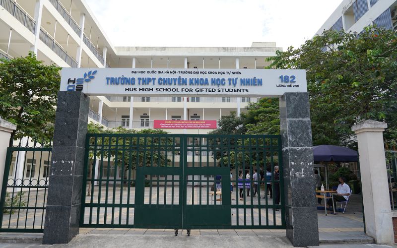 Trường THPT Chuyên khoa học tự nhiên - Ngôi trường tốt nhất tại Hà Nội