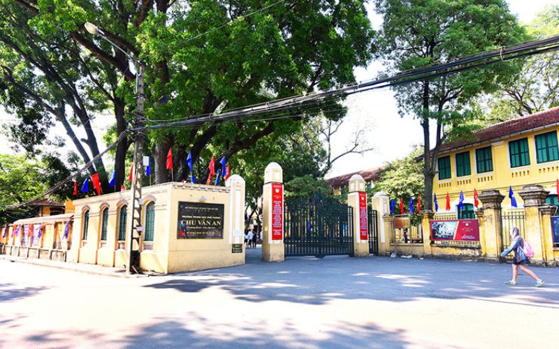  Trường THPT Chu Văn An thuộc top 10 trường thpt tốt nhất Hà Nội