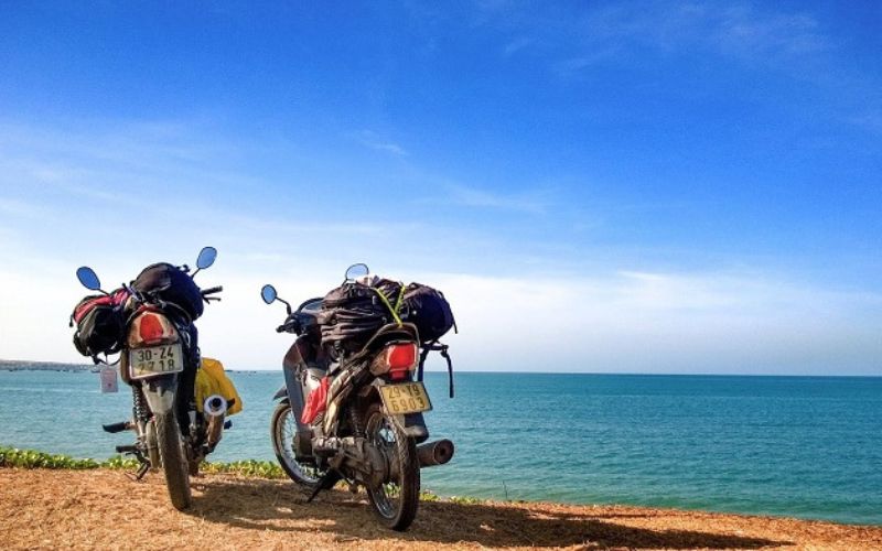 Chuẩn bị tiền mặt và đầy đủ giấy tờ tùy thân