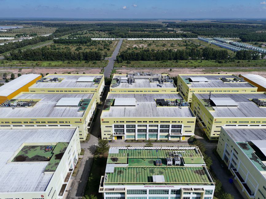 Nhu cầu lập trình viên tăng vọt khi doanh nghiệp đua nhau triển khai giải pháp AI Nhu cầu lập trình viên tăng vọt khi doanh nghiệp đua nhau triển khai giải pháp AI